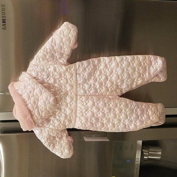 💕ROTHSCHILD Faux Fur Trimmed Quilted Heart Pram Blush Iridescent 3/6 Months NWT - Picture 3 of 11